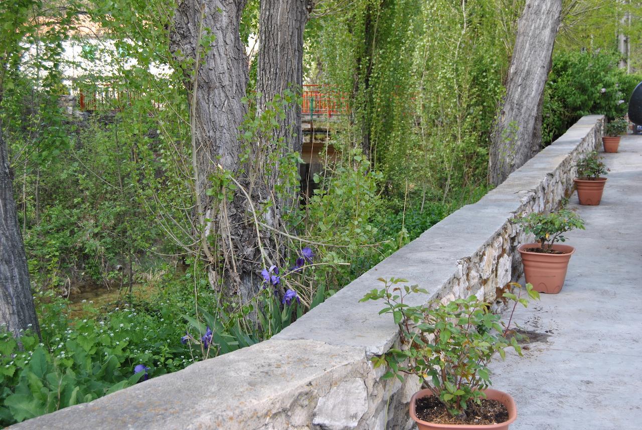 Hostal Rural Amador Puente de Vadillos Zewnętrze zdjęcie